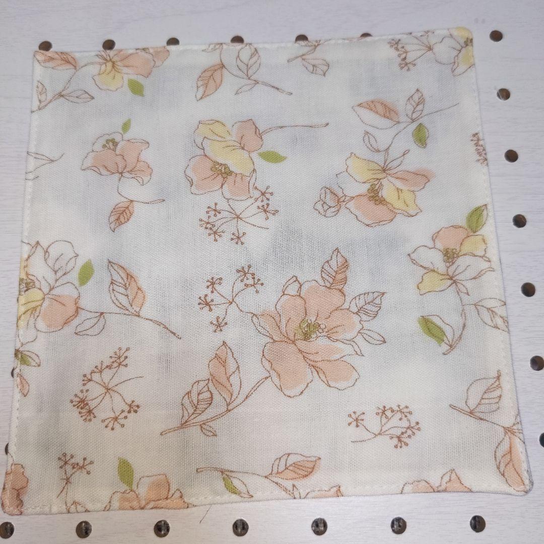 パネル生地　ミニハンカチ　ガーゼハンカチ　犬　ワンコ　シーズー　パンダ犬　２枚⑧