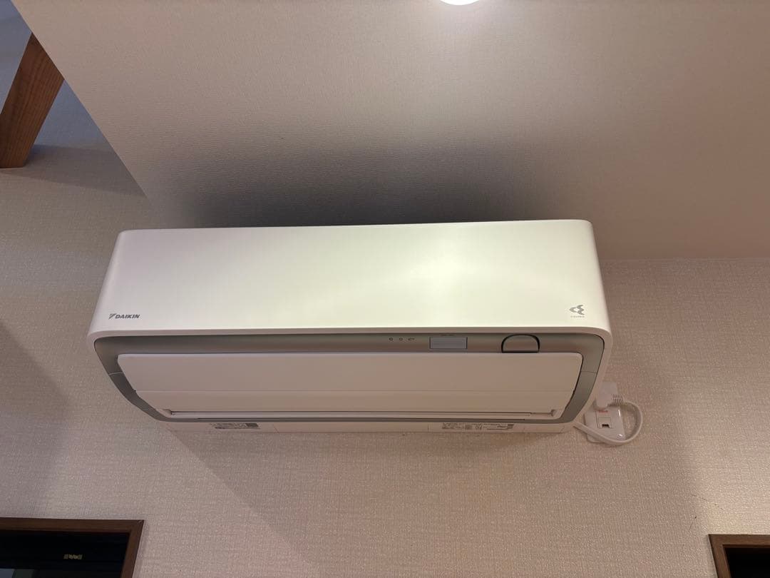 【美品】2024年製　ダイキン　エアコン　23畳用 200V