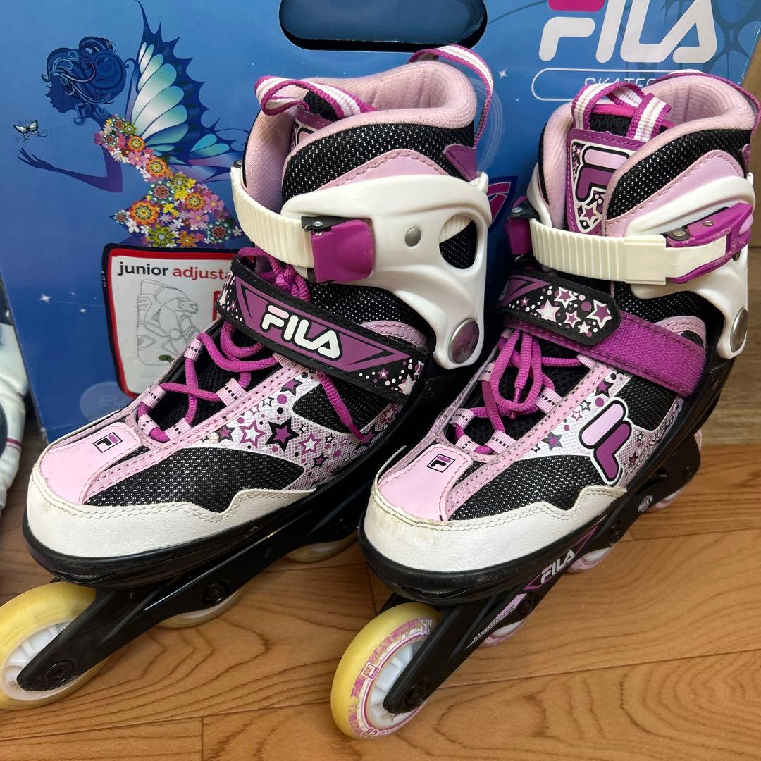 FILA スケーティングキット　ローラーブレード22.5〜25.5㎝美品