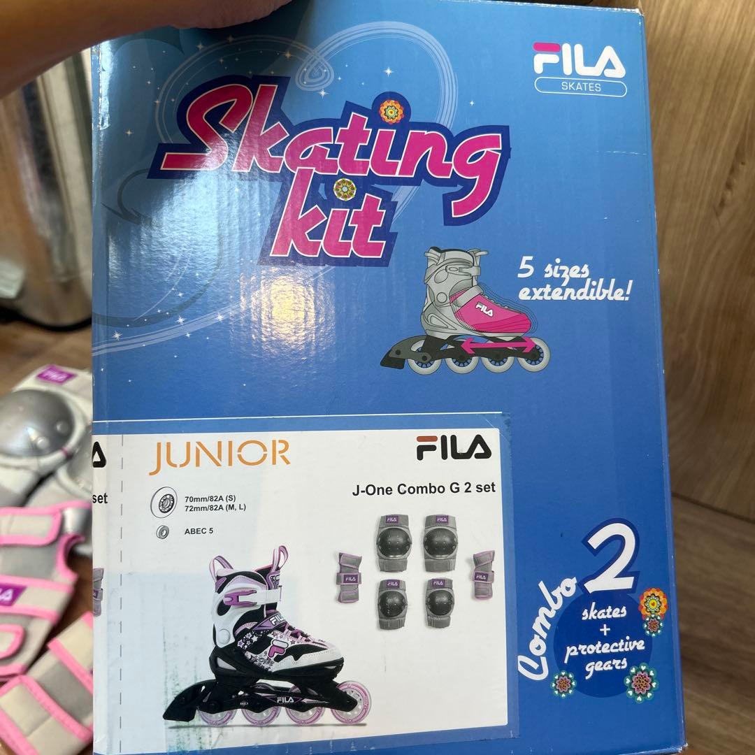 FILA スケーティングキット　ローラーブレード22.5〜25.5㎝美品