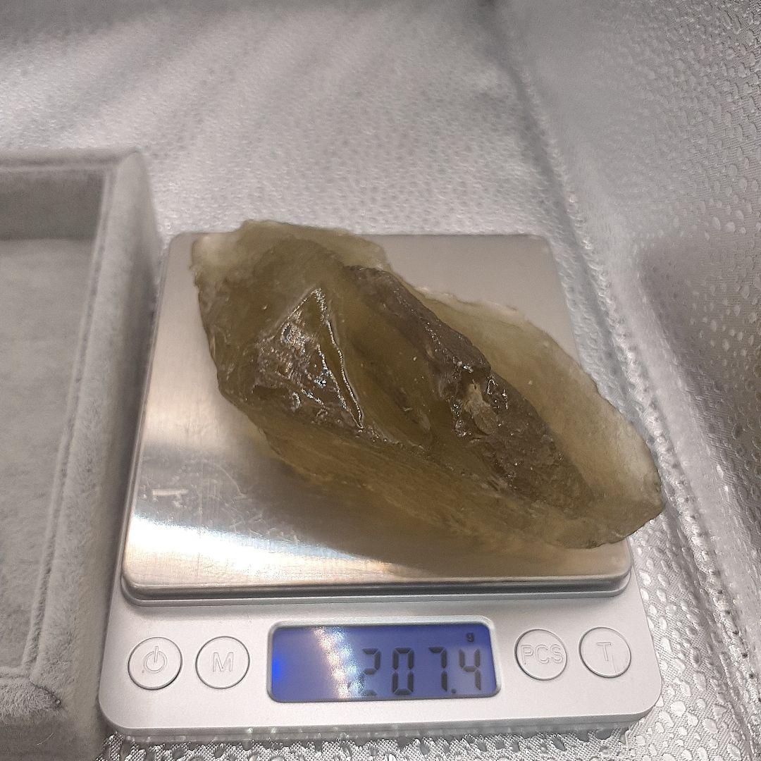 リビアングラス　原石