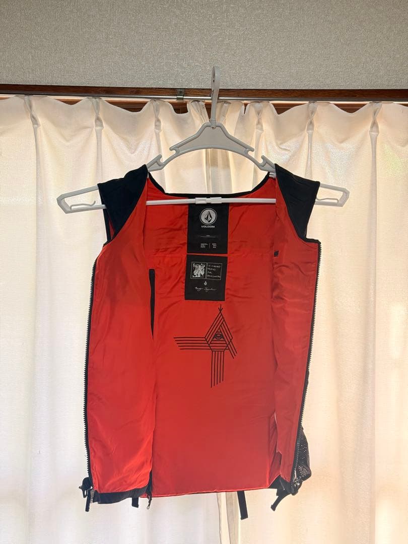 新品タグ付き！Volcom ベスト　IGUCHI SLACK VEST S