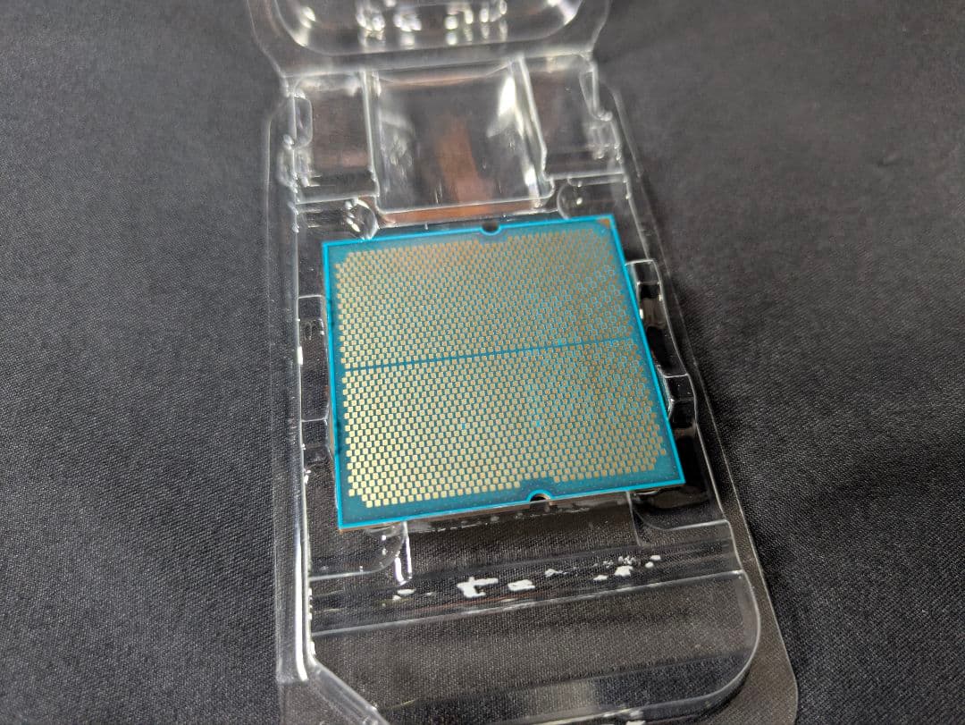 AMD Ryzen 7 9700X CPU バルク