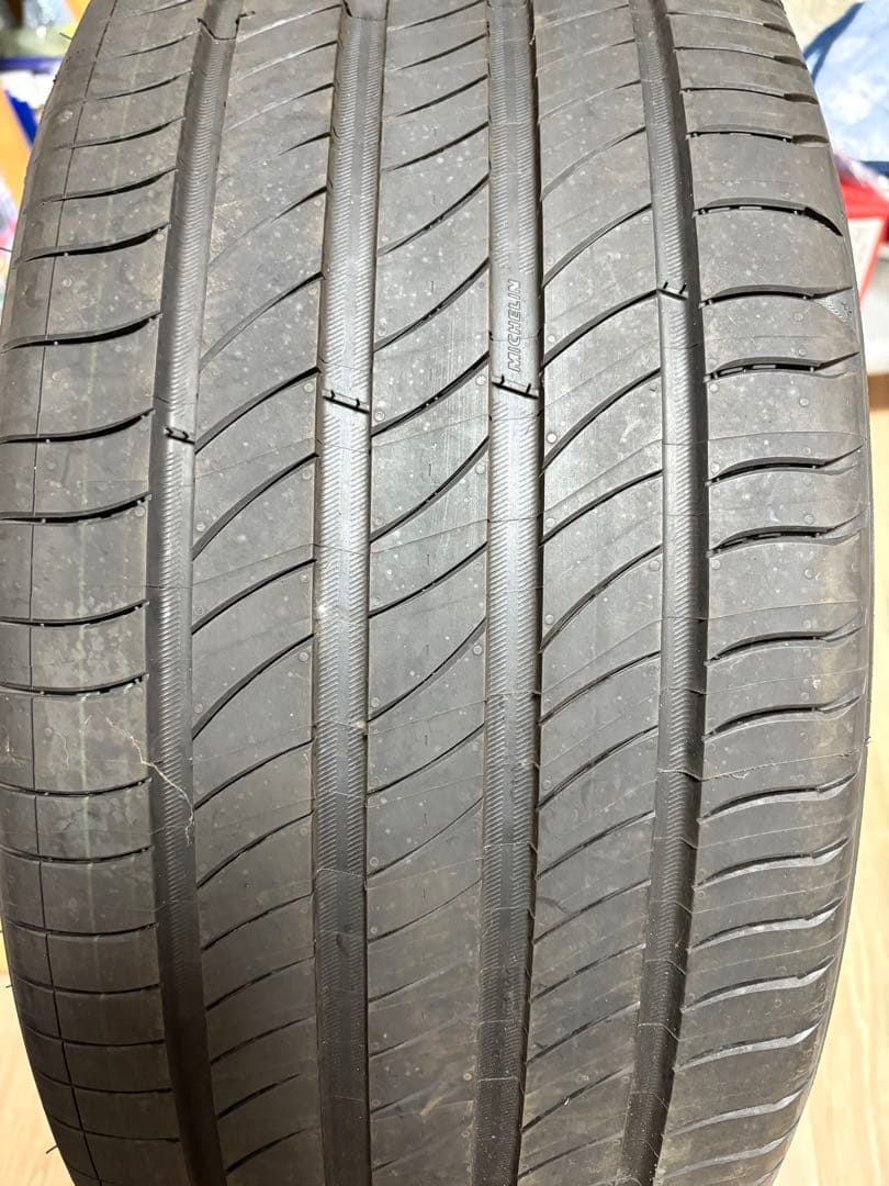 235/45R21 ミシュラン　e.PRIMACY
