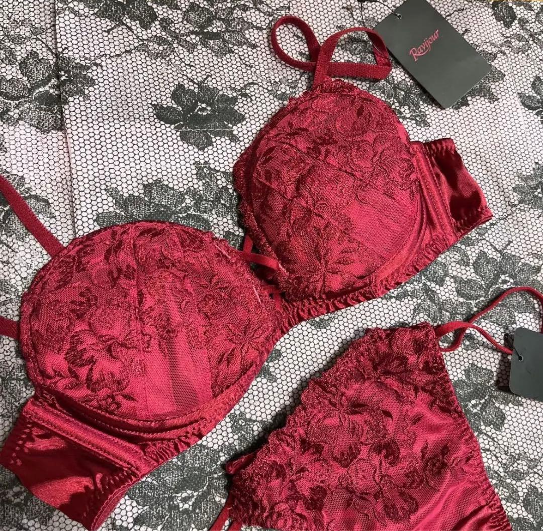 ☆Ravijour☆ワインレッド☆B70☆Tバック　size Sセット