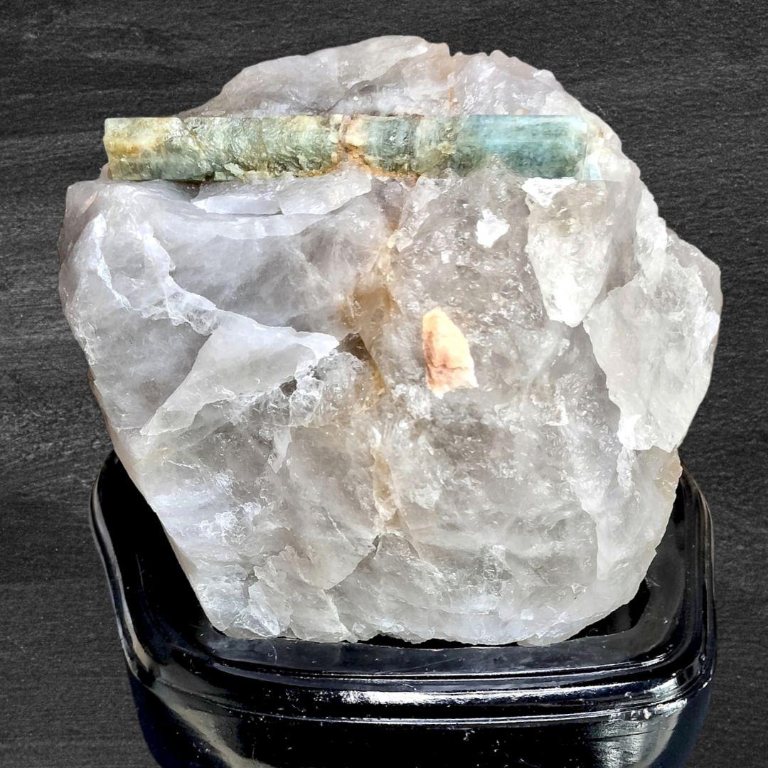 希少 ブラジル産 アクアマリン 母岩付原石 1,650g 結晶76mm 台座付