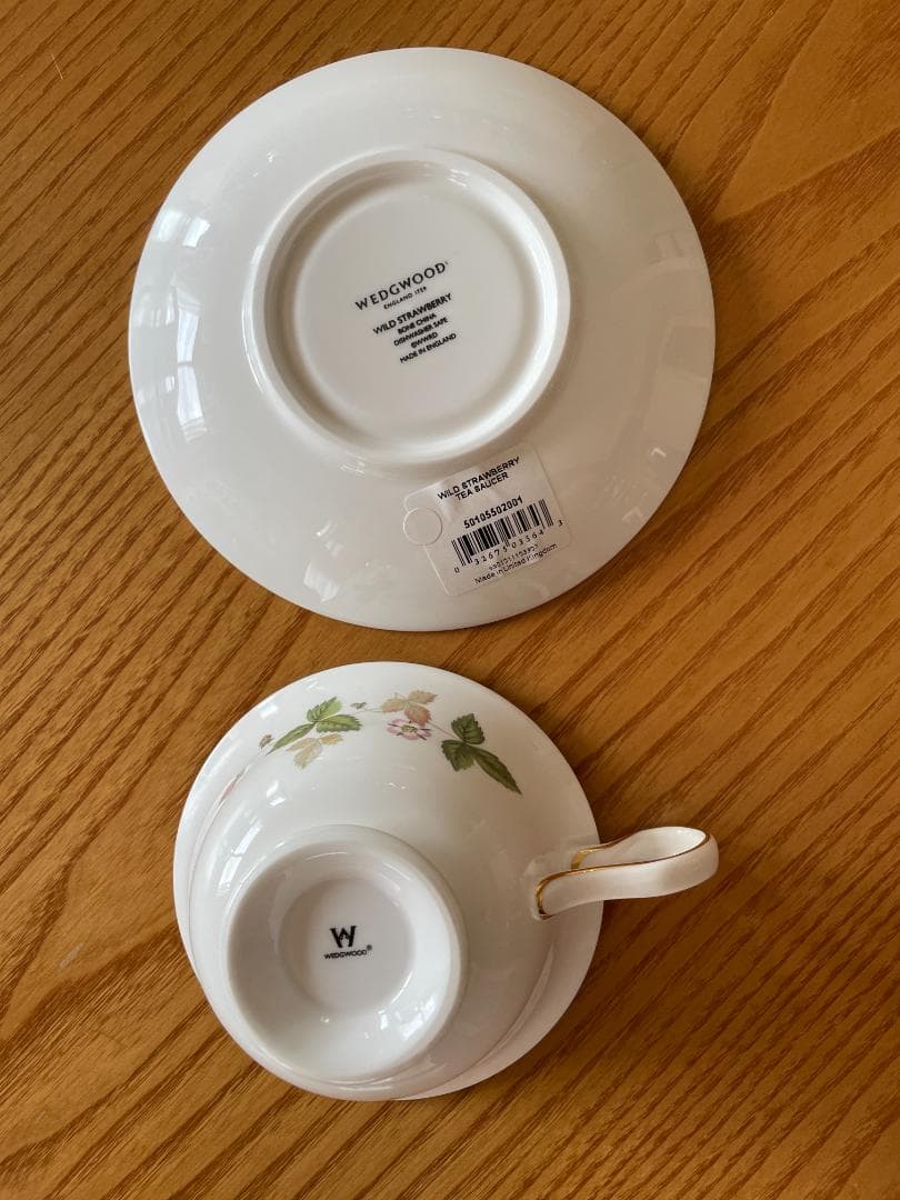 【新品 箱 シール付】ウエッジウッド　ワイルドストロベリー　カップ&ソーサー