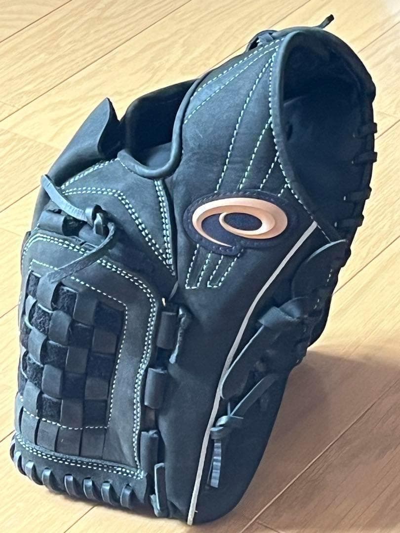アシックス　ヌバック野球グローブ　左投げ用