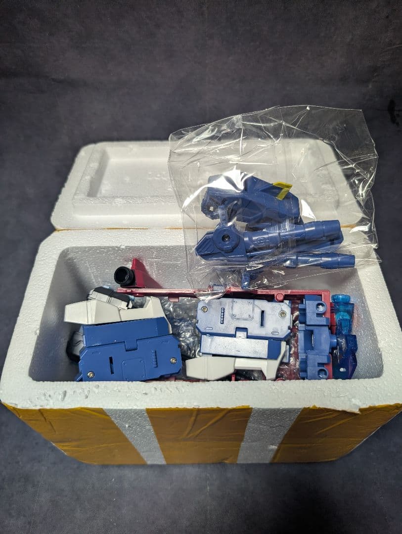 非正規　トランスフォーマー　アニメイテッド　オプティマスプライム+DNA DK