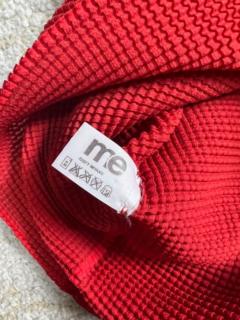 正規品 me ISSEY MIYAKE ミー イッセイミヤケ タートルネック
