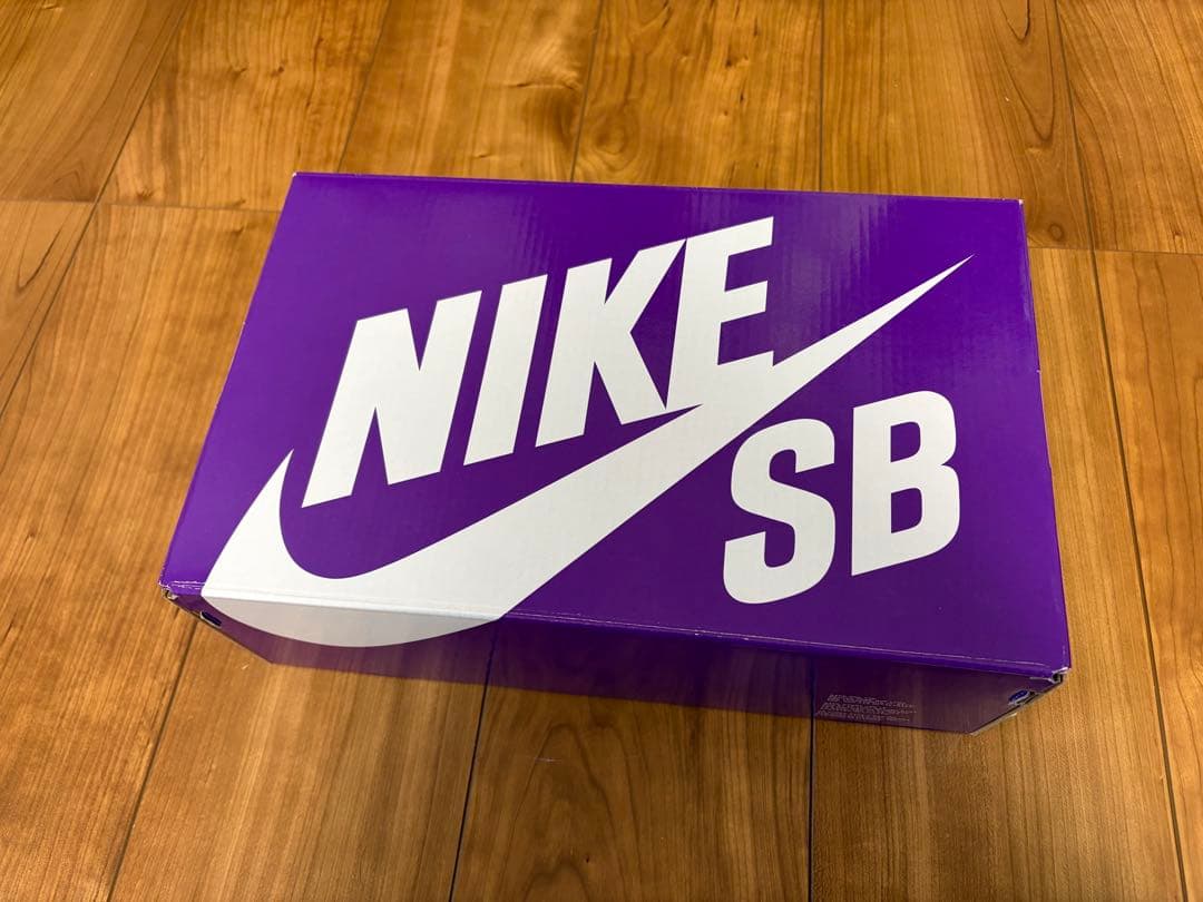 靴 Nike SB Dunk Low Pro\"Black/White/Gum us9