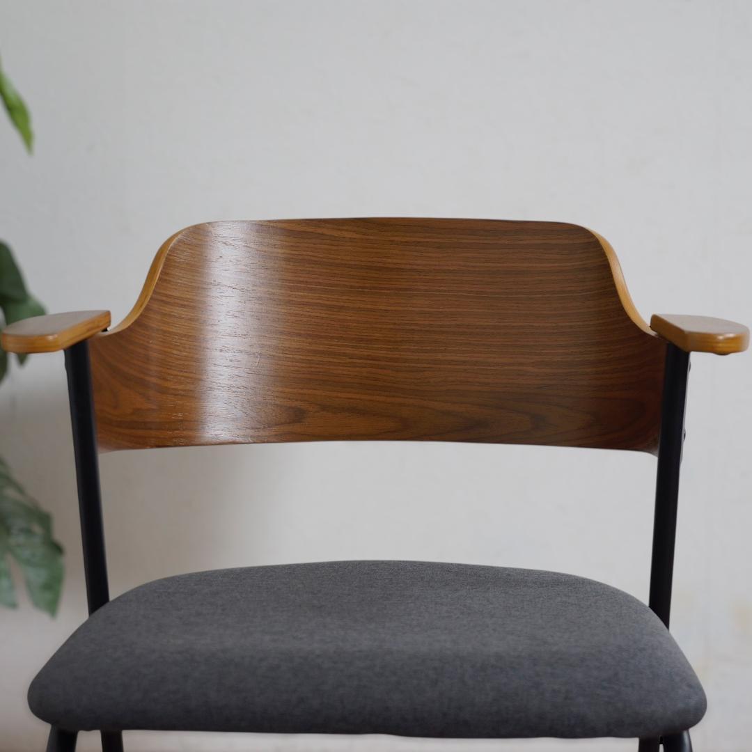 【新品】ビンテージ風 おしゃれ ひじ掛け付き チェア　アウトレット
