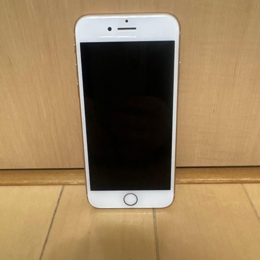 iPhone8 SIMロックあり（SoftBank）
