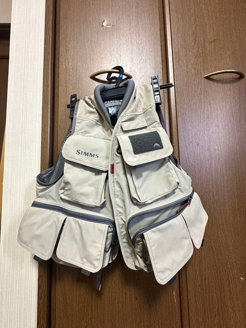 Simms ベージュ フィッシングベスト M