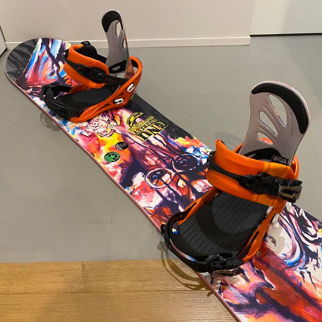 GNU スノーボード 145cm 多色アートデザイン