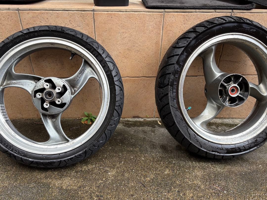 バリオスタイヤ付きホイール前後セット