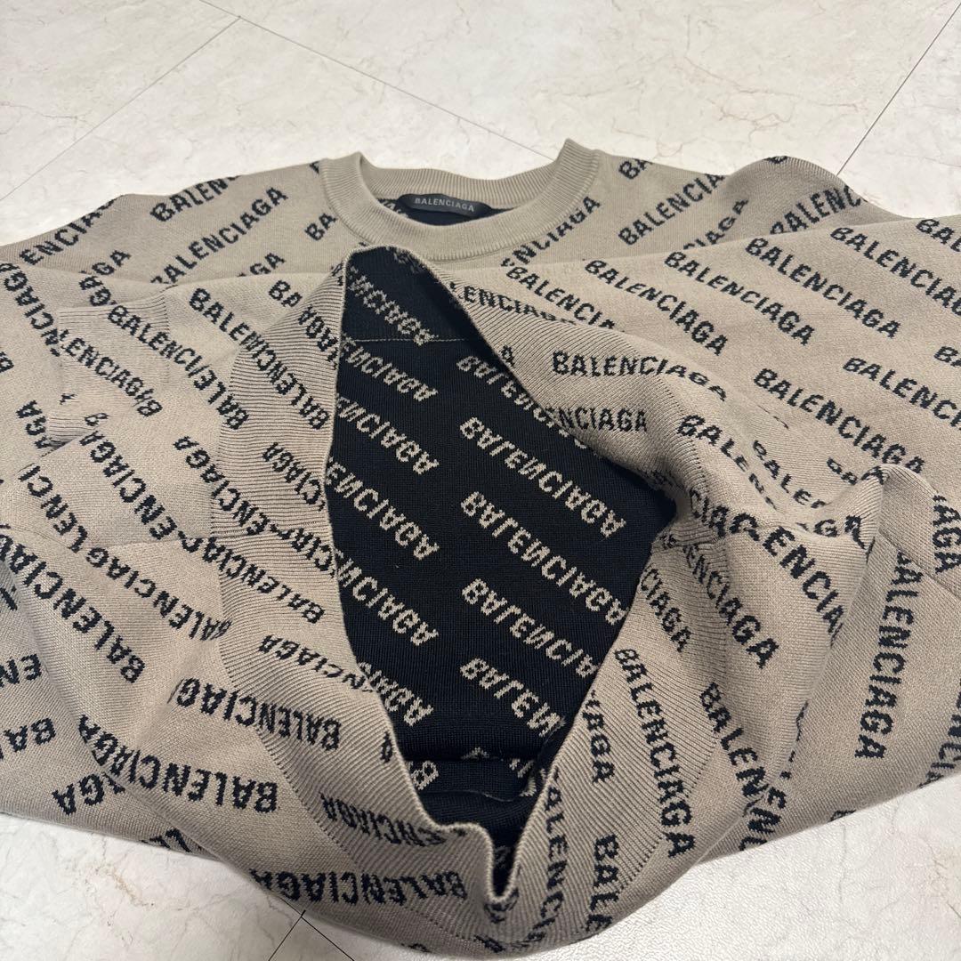 BALENCIAGA ロゴ　オーバーサイズセーター　バレンシアガ