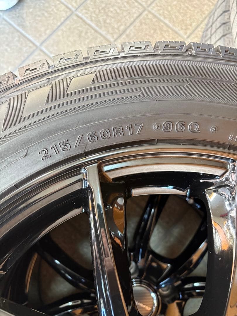 【Refrain】スタッドレス① 215/60R17