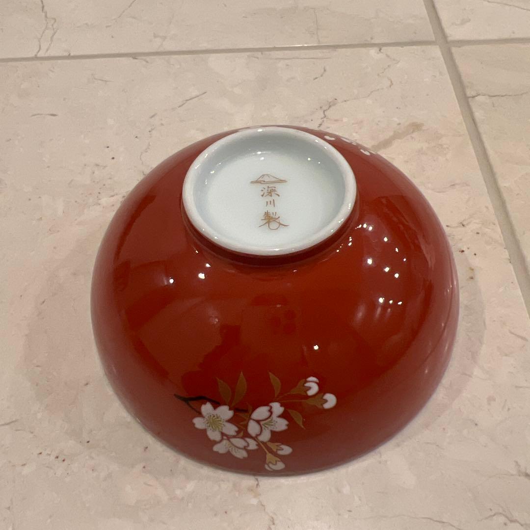 赤色 桜模様 飯碗 直径約15cm