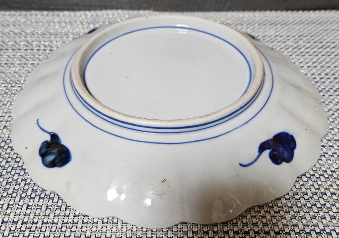 【最上作品❗️】幕末～明治　古伊万里　金襴手　鉢花の図　18輪花縁　鎬造　染錦皿