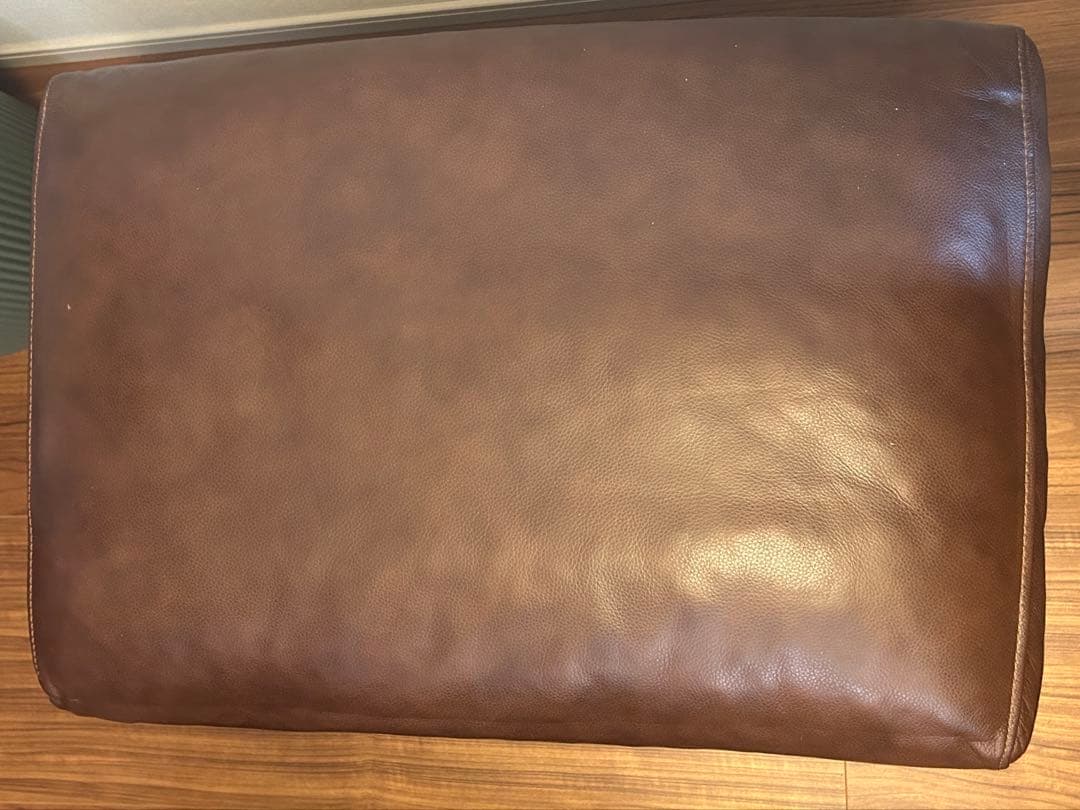 unicoレザーオットマン