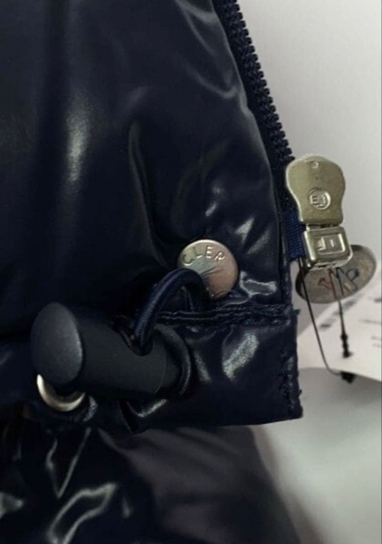 MONCLER ダウンジャケット 0