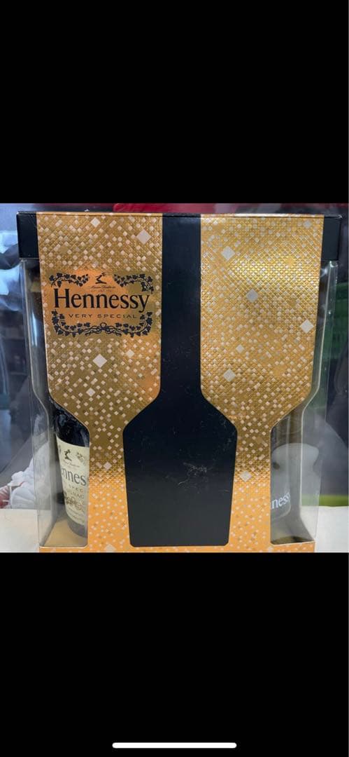 ヘネシー　ベリースペシャル　コニャック　７００ml     ４０度