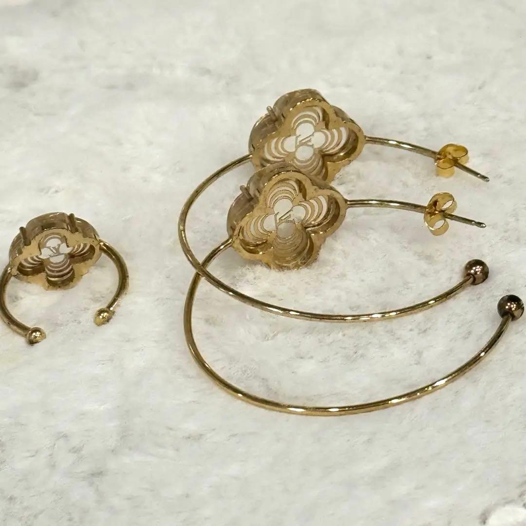 ルイヴィトン　花モチーフ ループピアス&リングセット
