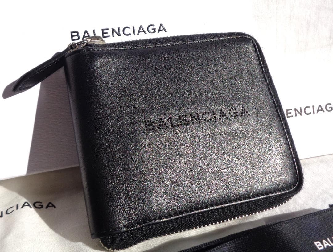 美品 BALENCIAGA パンチングロゴレザーラウンドジップ二つ折り財布 黒