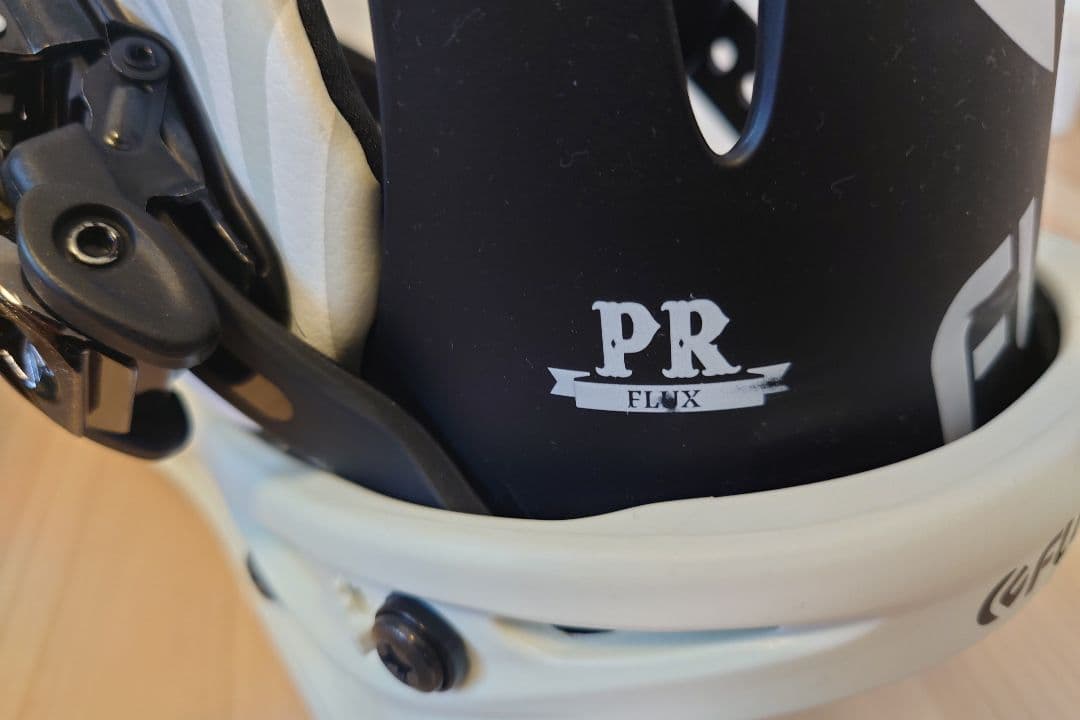 FLUX PR Mサイズ スノーボードビンディング フラックス ピーアール