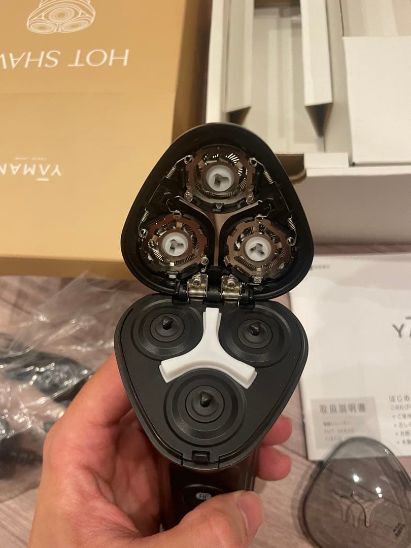 YA-MAN 電動シェーバー-HOT SHAVE【未使用】最終値下げ