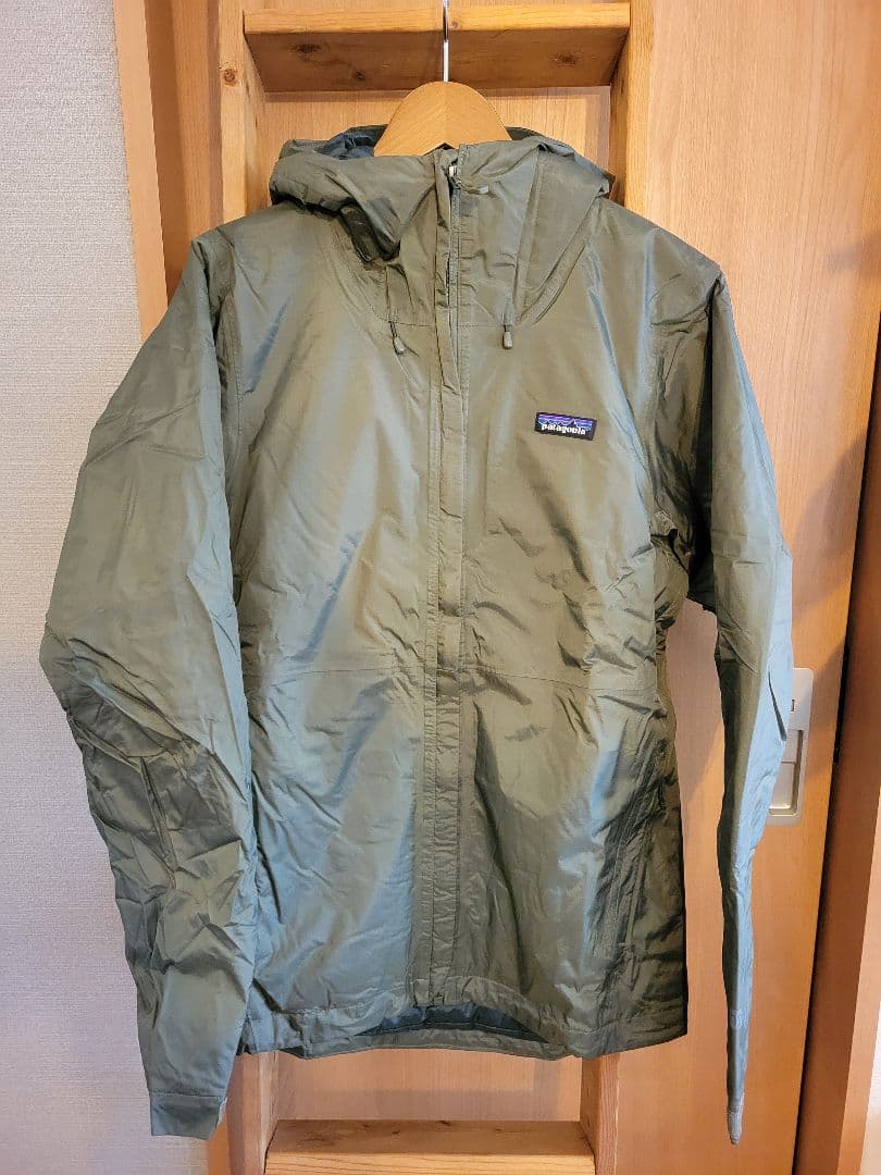 【新品】patagonia パタゴニア インサレーテッドトレントシェルジャケット