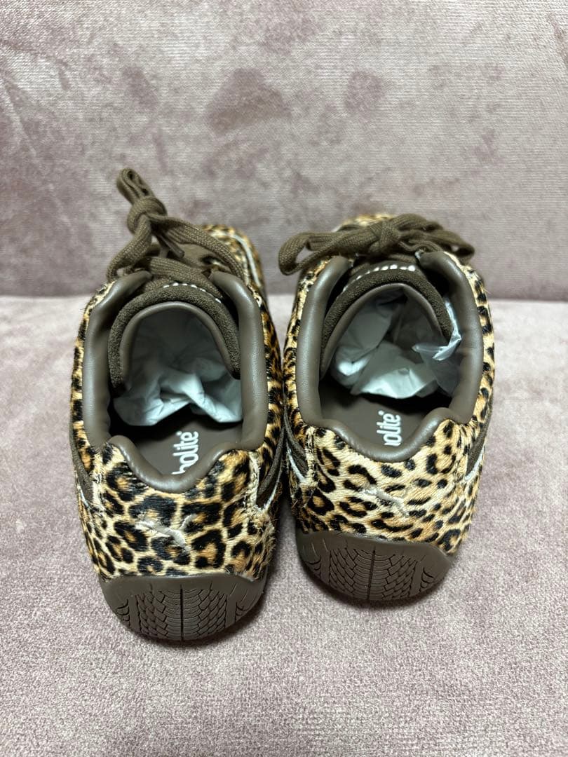 今だけお値下げ価格! 新品　プーマ　スピードキャットワイルド　豹柄　23.5