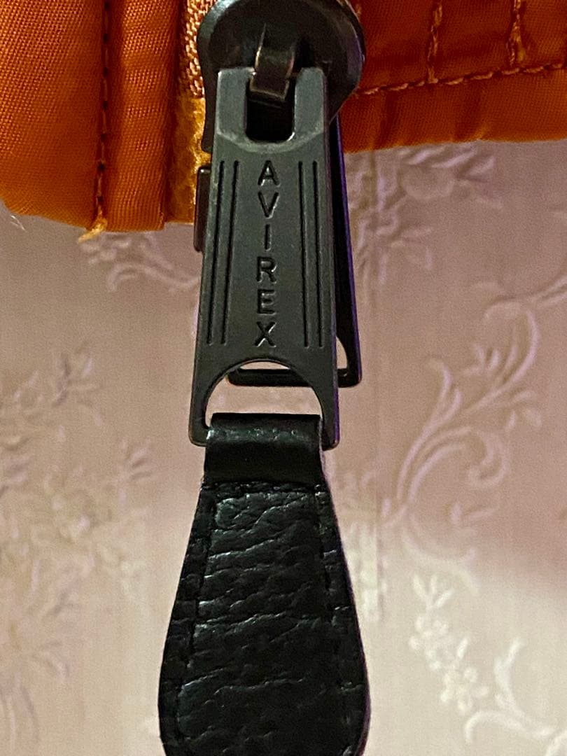 AVIREX・M A-1フライトジャケット・オレンジカラー・Ｌ《リバーシブル》