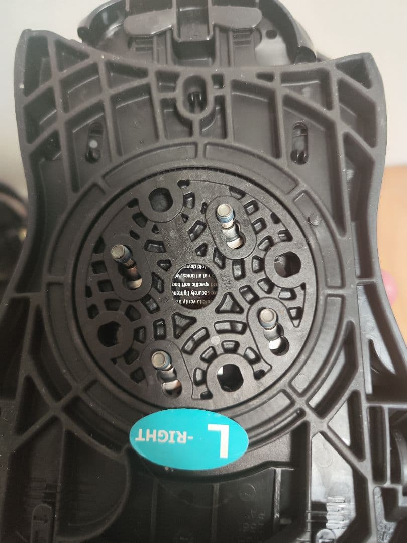 FLUX XV スノーボードビンディング ブラック/ゴールド