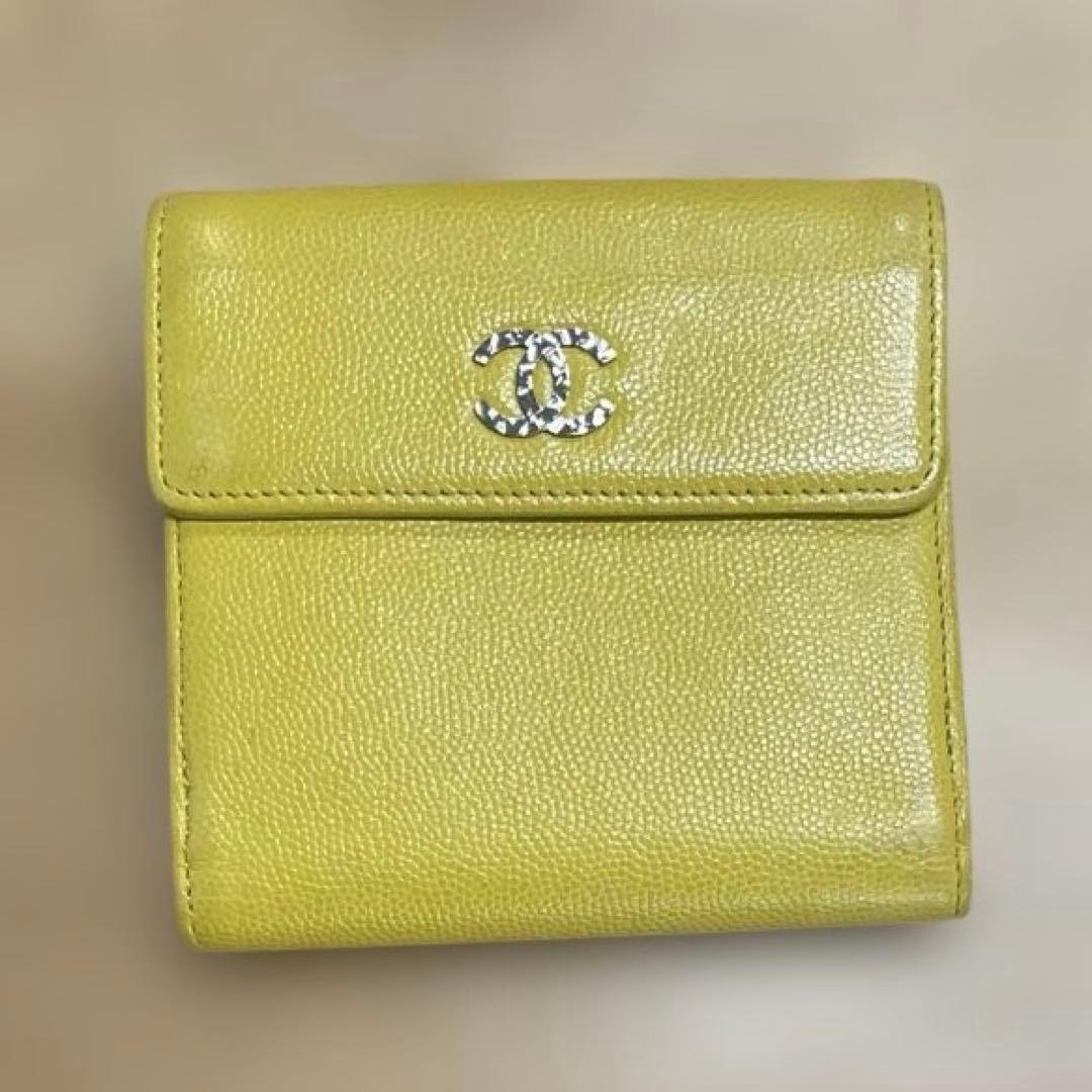 CHANEL 財布　黄色　二つ折り