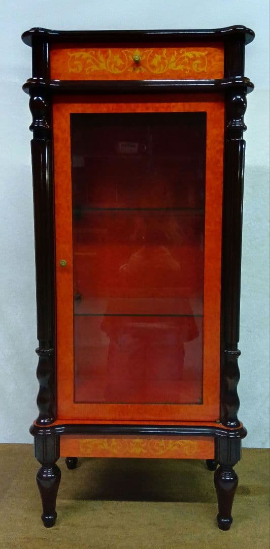 ARTEM社　アンティークガラスキャビネット　ショウケース　飾り棚　ディスプレイ