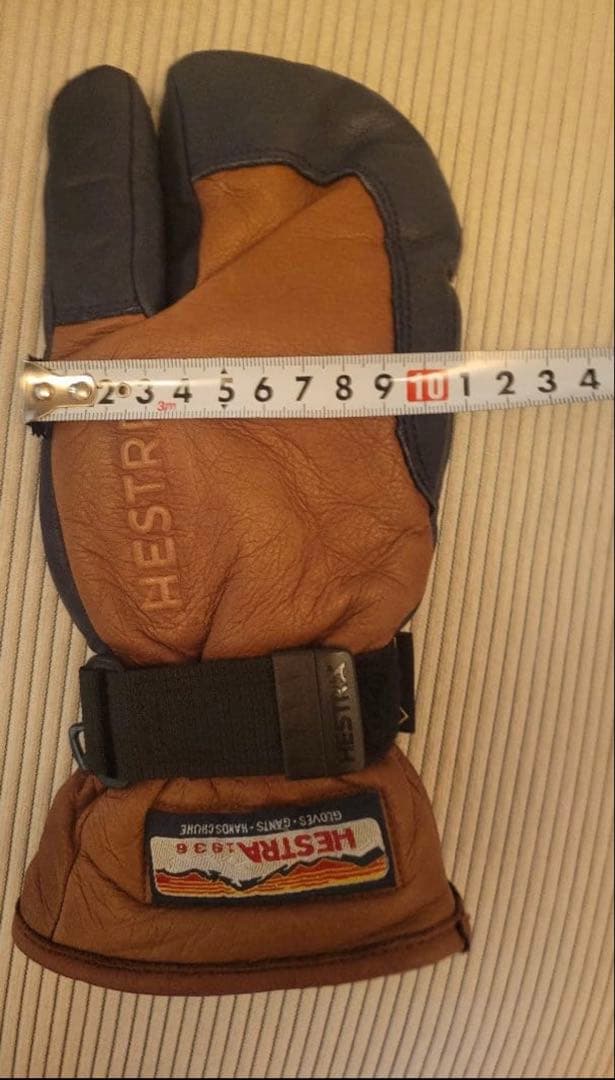 ヘストラ　グローブ