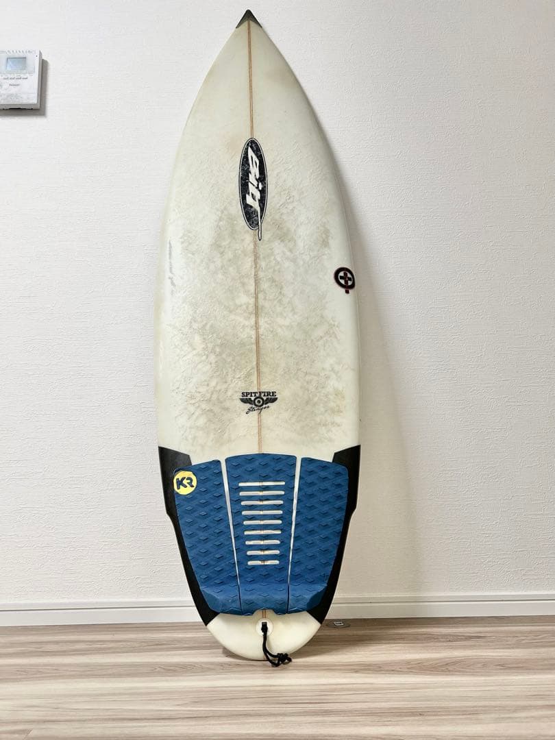 【たく】Bilt 5.5 26.4Lサーフボード　5'5