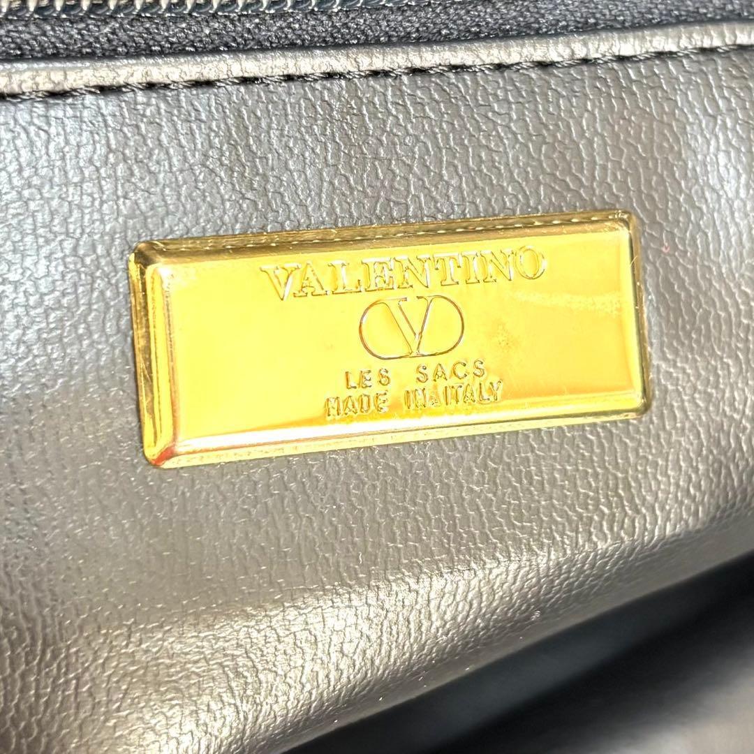 【極美品】ヴァレンティノガラヴァーニ　Vロゴ チェーン トートバッグ　黒