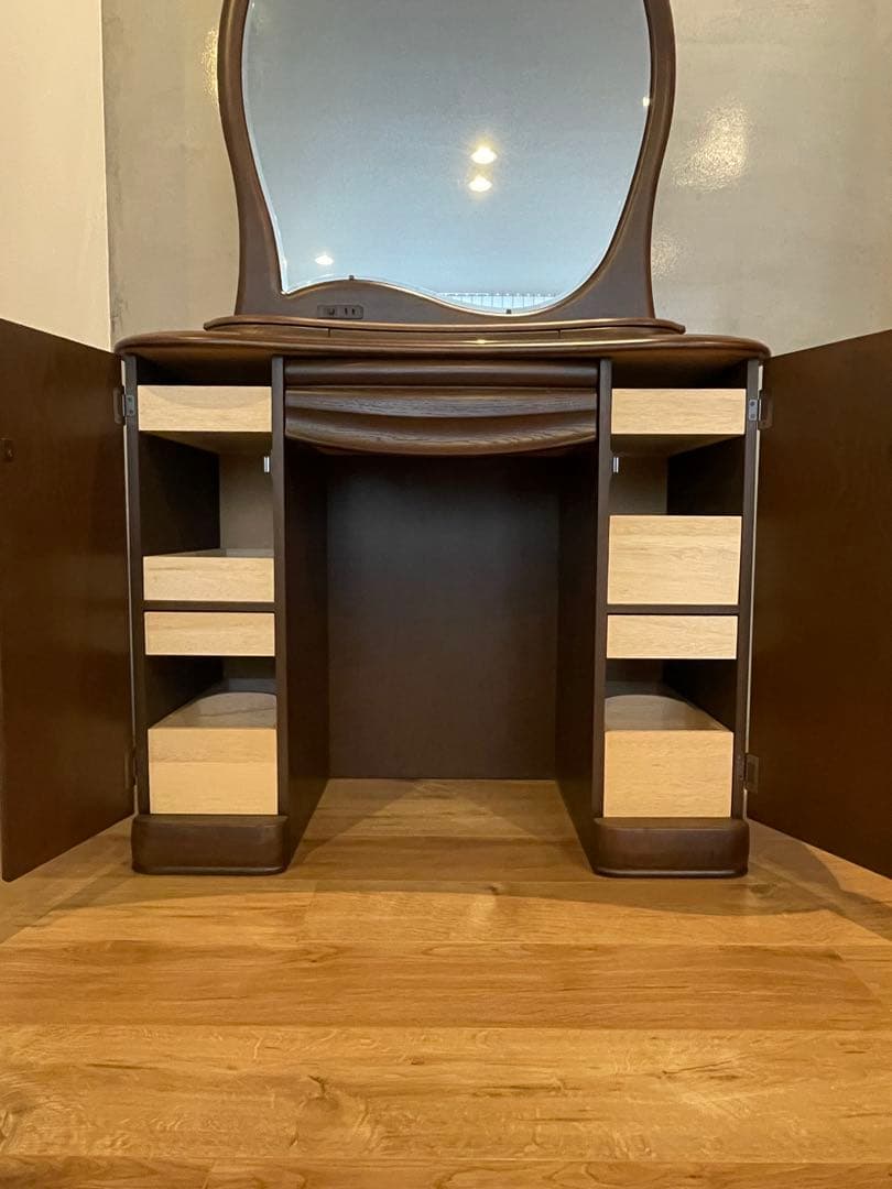 木製ドレッサー オーバルミラー　椅子別売り