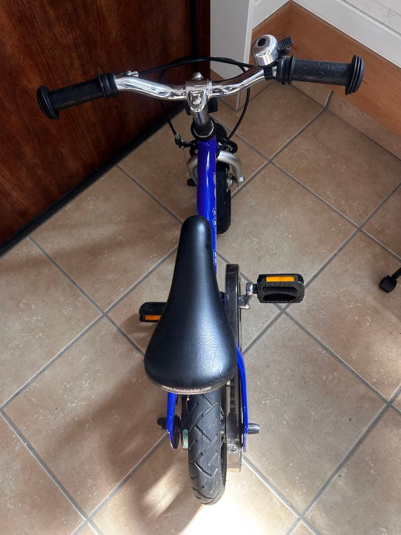 【へんしんバイクS】 ブルー 青 サドル2サイズ、プロテクター付