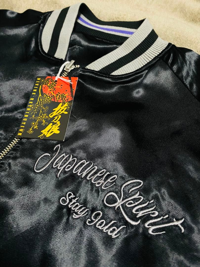 未使用 美品 DIVINE ２面用 レーヨン ちび 桜 日本限定 スカジャン