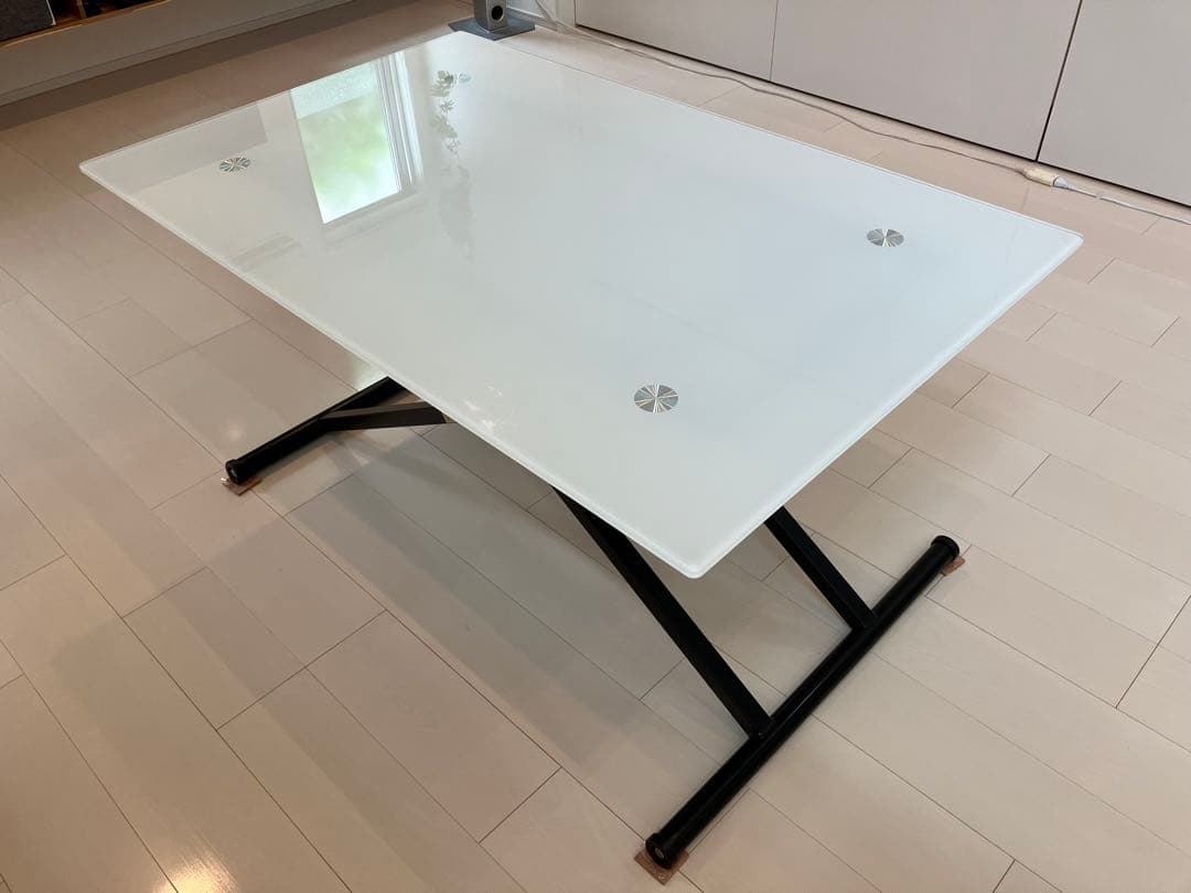 ニトリ昇降式センターテーブル　ガラス　ホワイト