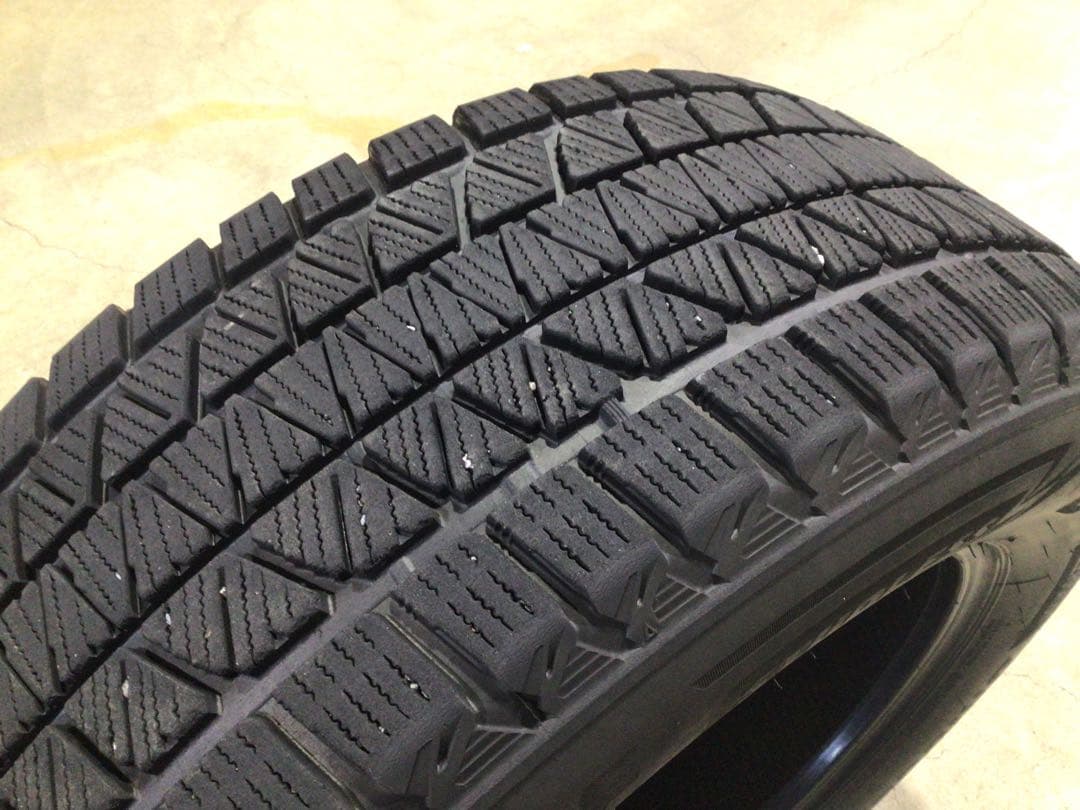 激安 265/60R18 ブリヂストン DM-V3 スタッドレス 4本 送料込み