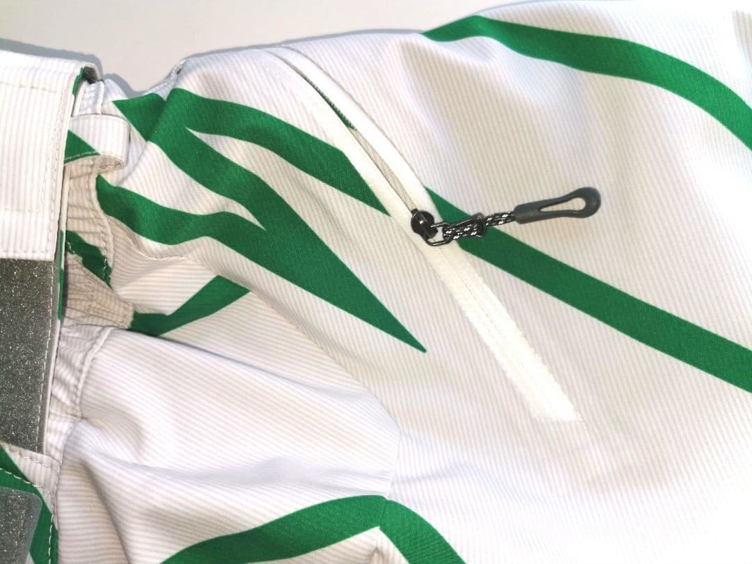 MIZUNOスノーボードパンツ ホワイトとグリーンストライプ 男性用M