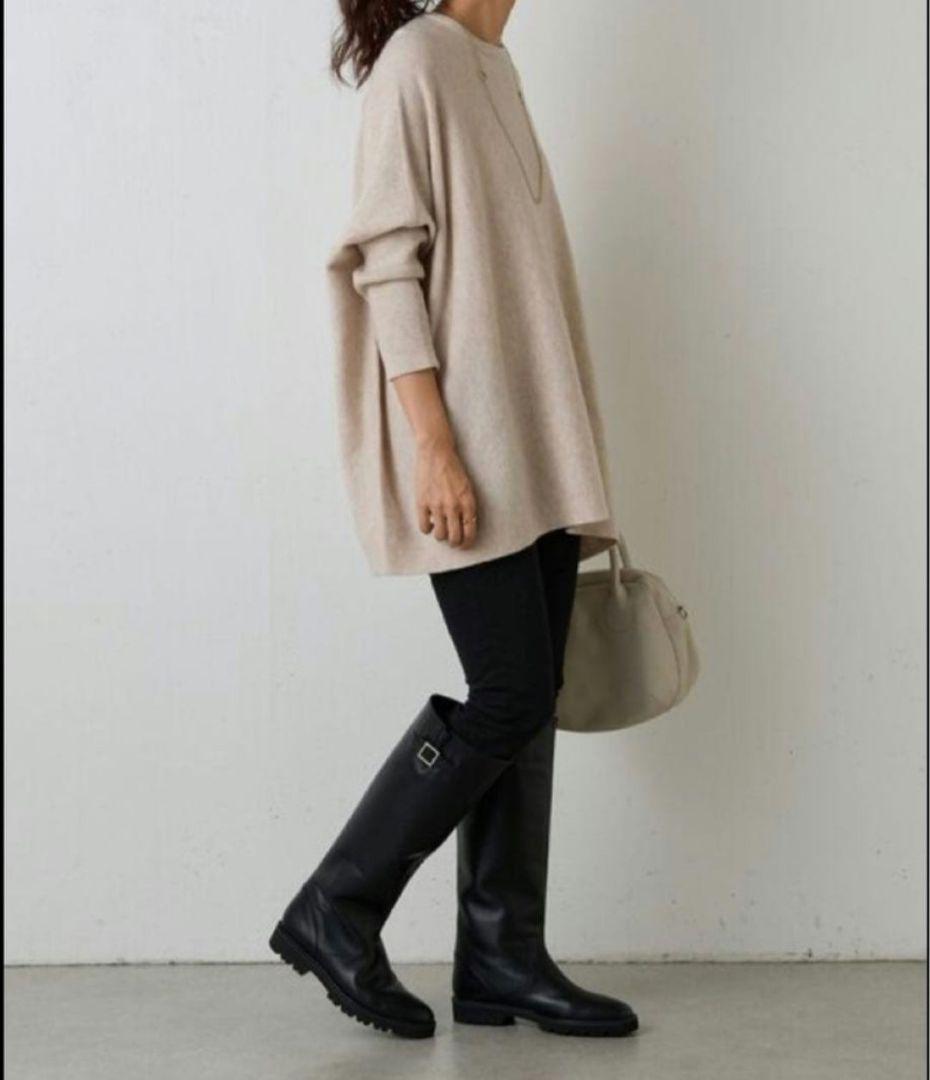 【新品未使用】BEARDSLEY✨クルービッグニット ショート✨ベージュ