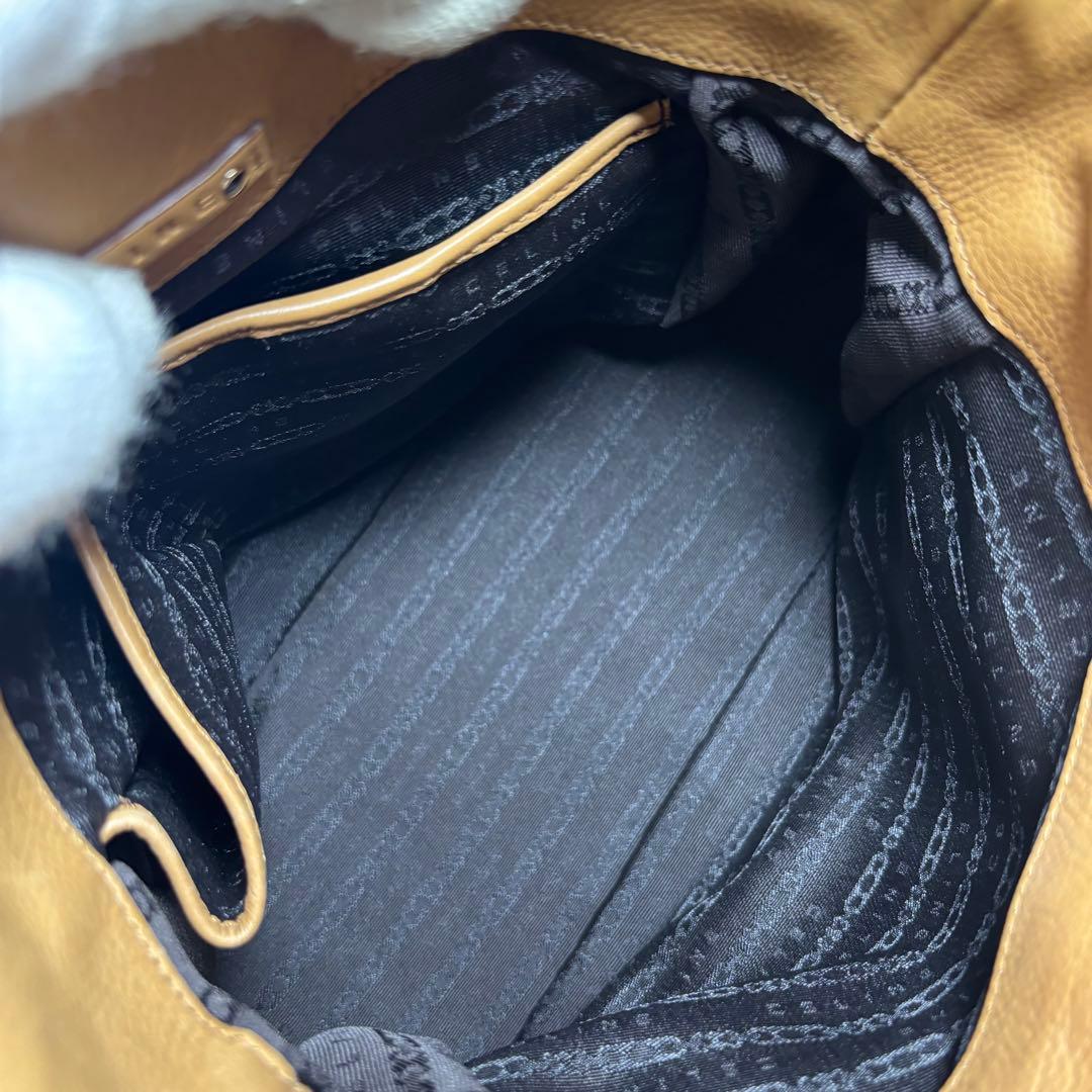 【大人気✨】　CELINE セリーヌ　トートバッグ 肩掛け 金具 レザー