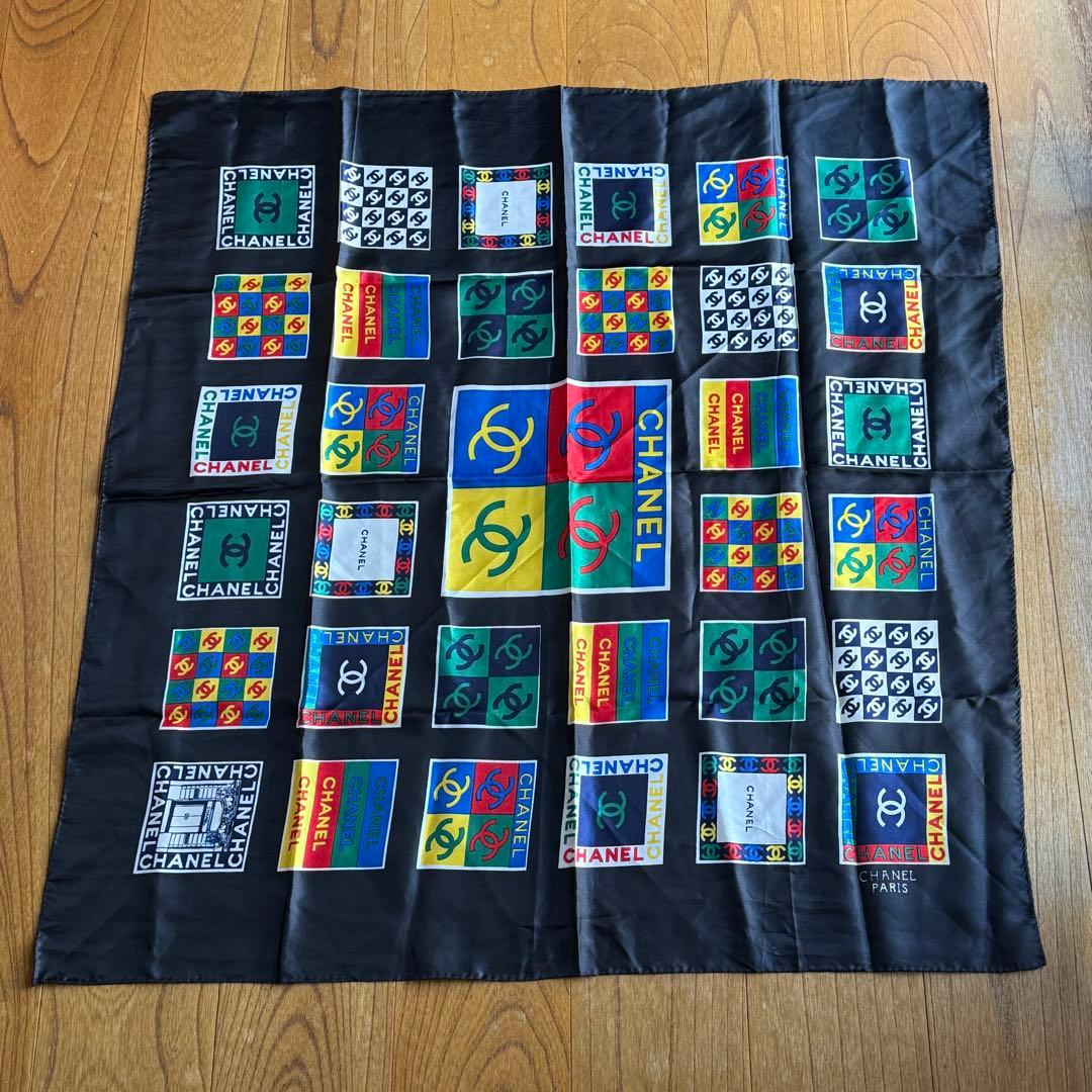 CHANEL シャネル　シルク　スカーフ　総柄　ココマーク　カラフル 希少 レア