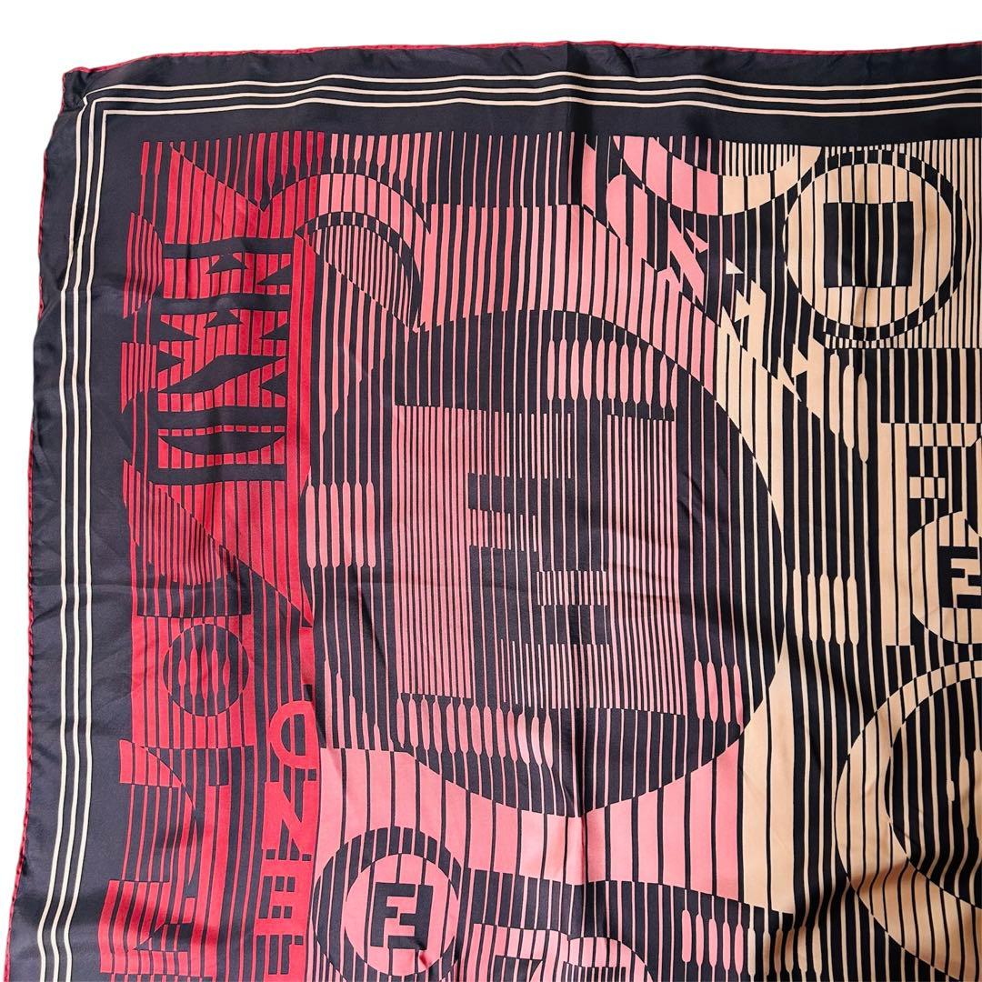 FENDI フェンディ ズッカ グラデーション 大判シルクスカーフ
